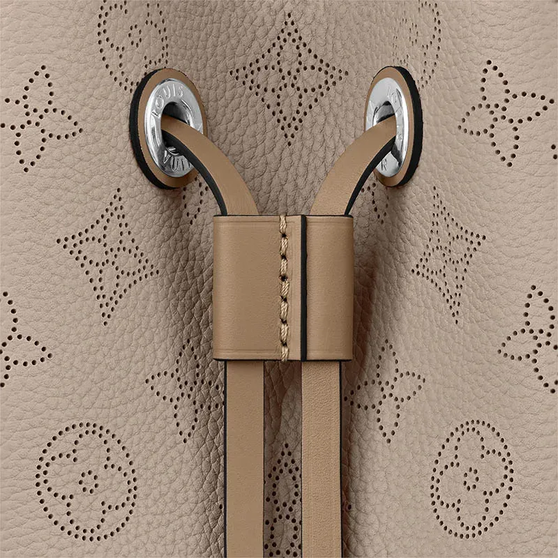 LOUIS VUITTON（ルイヴィトン）ムリア