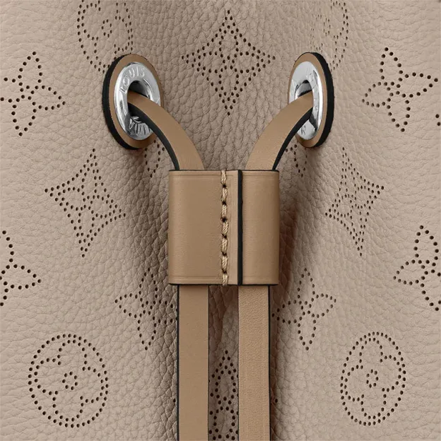 LOUIS VUITTON（ルイヴィトン）ムリア