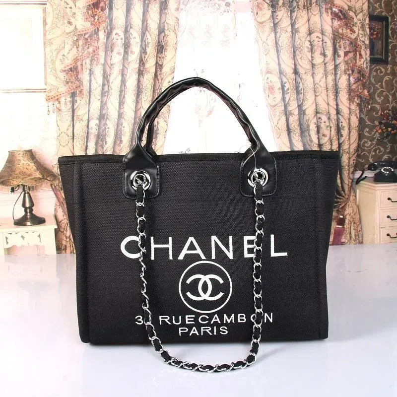 CHANEL(シャネル) ショッピング バッグ 4色