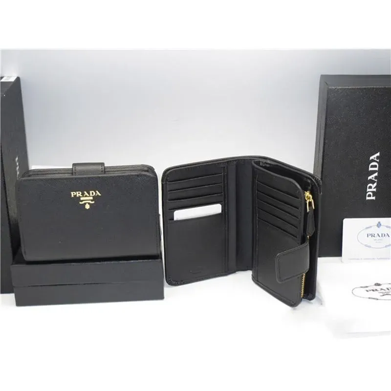 PRADA(プラダ) サフィアーノレザー 財布 ブラック