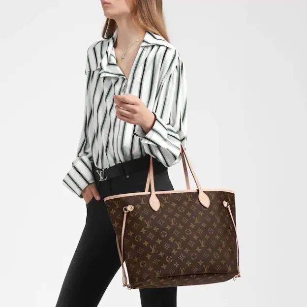 Louis Vuitton（ルイヴィトン）ネヴァーフル MM ピヴォワンヌ