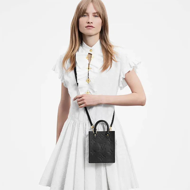 LOUIS VUITTON（ルイヴィトン）プティットサックプラ