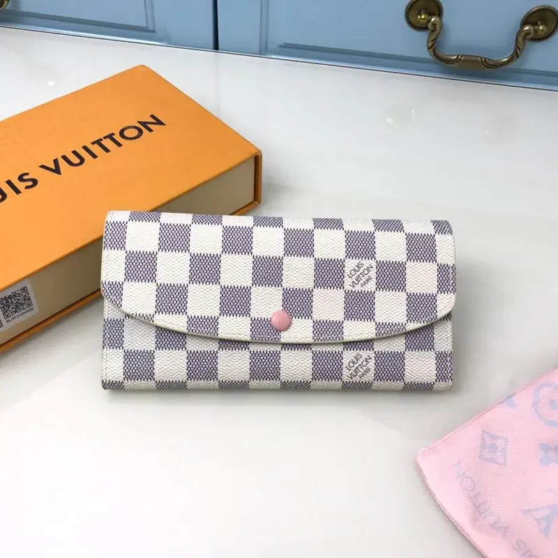 Louis Vuitton（ルイヴィトン）ポルトフォイユエミリー