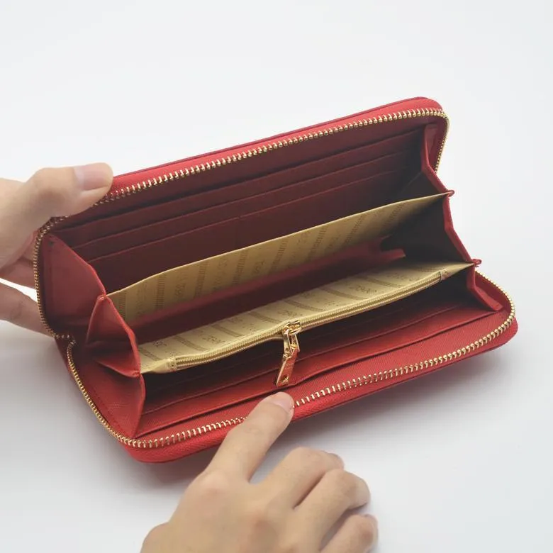 PRADA(プラダ) サフィアーノレザー 財布 レッド