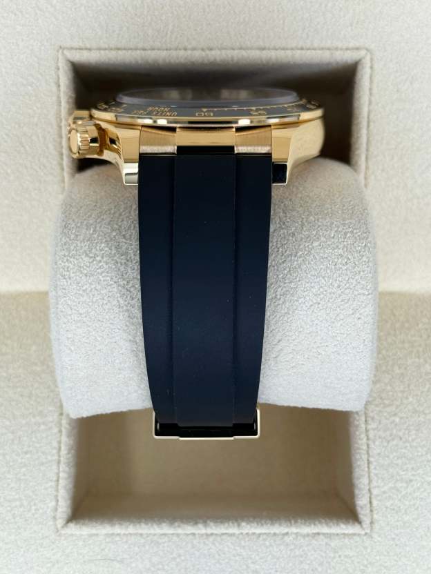 NEW 2024 ロレックス デイトナ 40mm 126518LN オイスターフレックス シャンパンダイヤル