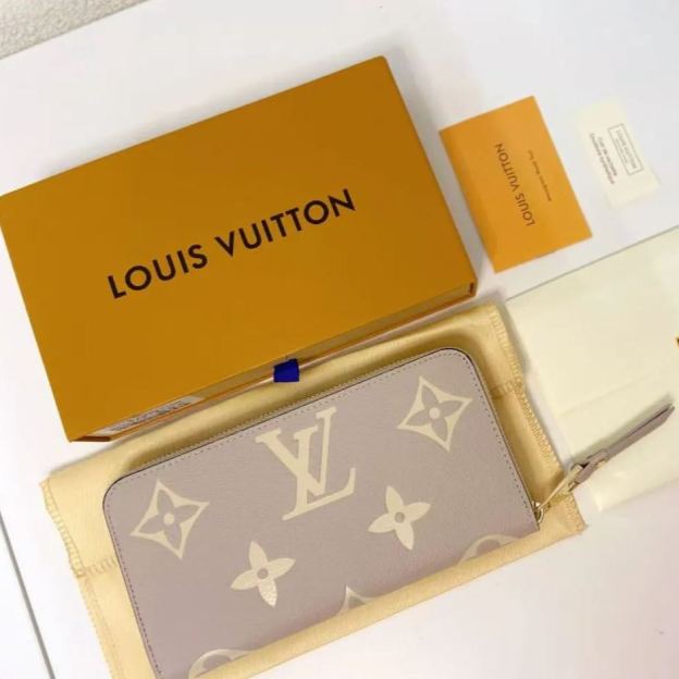 LOUIS VUITTON ジッピーウォレット M69794