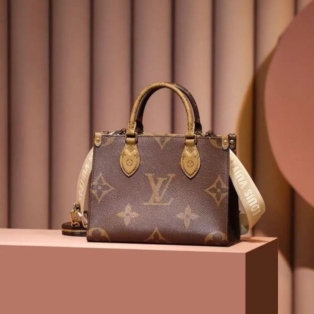 LOUIS VUITTON（ルイヴィトン）オンザゴー PM