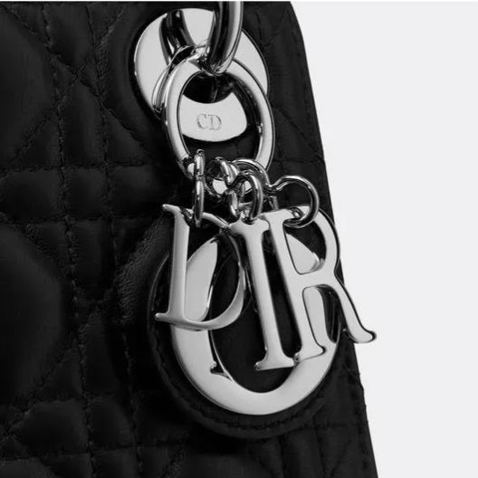 Dior(ディオール) ラムスキン Lady Dior ミニバッグ
