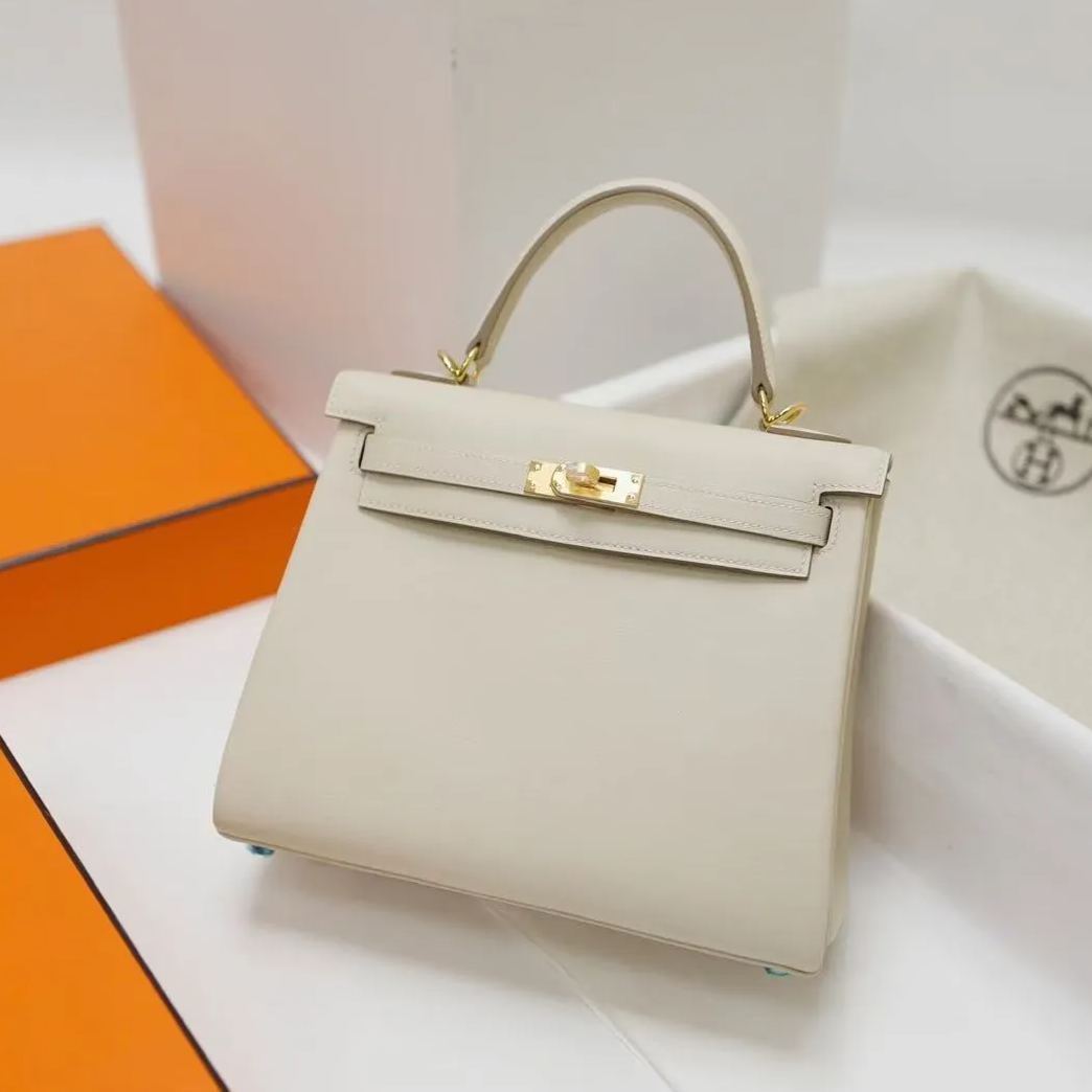 Hermes(エルメス) 【公式サイトは正規品】おしゃれセレブが夢中！限定30個！