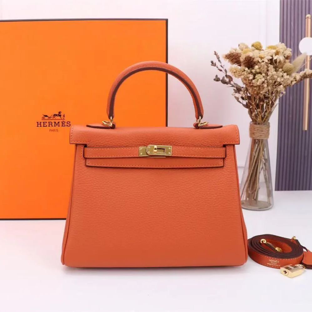 Hermes(エルメス) 【公式サイトは正規品】おしゃれセレブが夢中！限定30個！