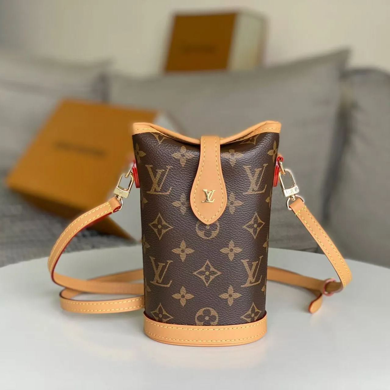 フォールド・ミー ポーチ