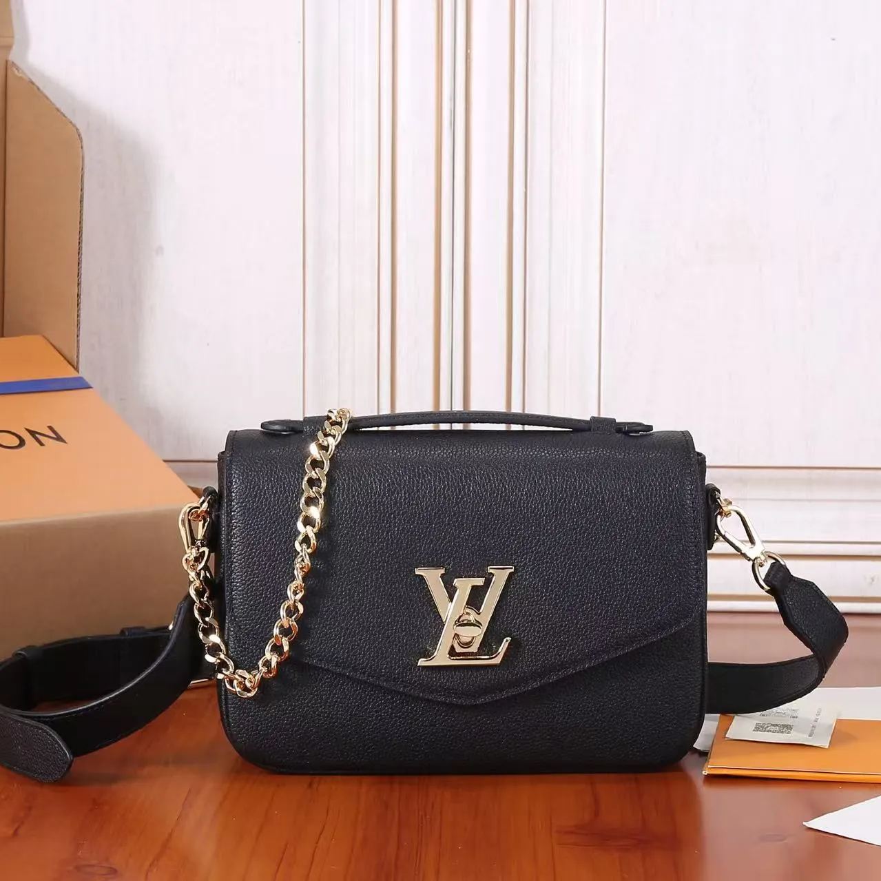 LOUIS VUITTON（ルイヴィトン）オックスフォード