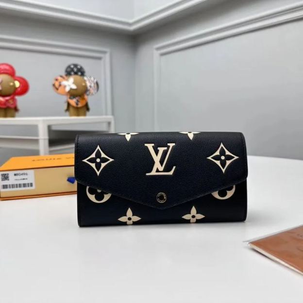 LOUIS VUITTON  ポルトフォイユサラ M80496