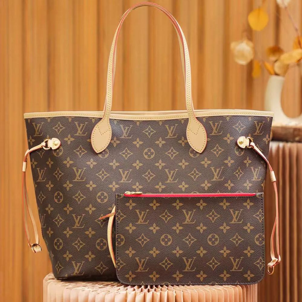 Louis Vuitton（ルイヴィトン）ネヴァーフル MM ピヴォワンヌ