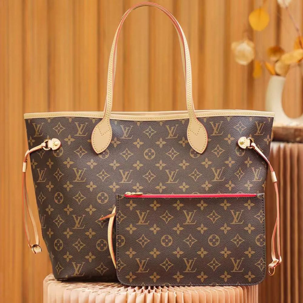 Louis Vuitton（ルイヴィトン）ネヴァーフル MM ピヴォワンヌ