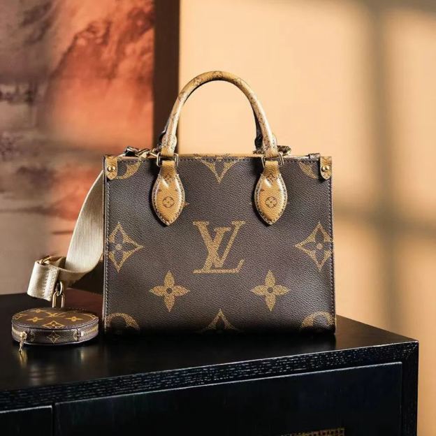 LOUIS VUITTON（ルイヴィトン） LV オンザゴー PM