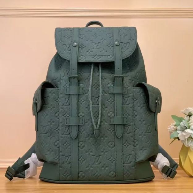 LOUIS VUITTON（ルイヴィトン）クリストファー MM