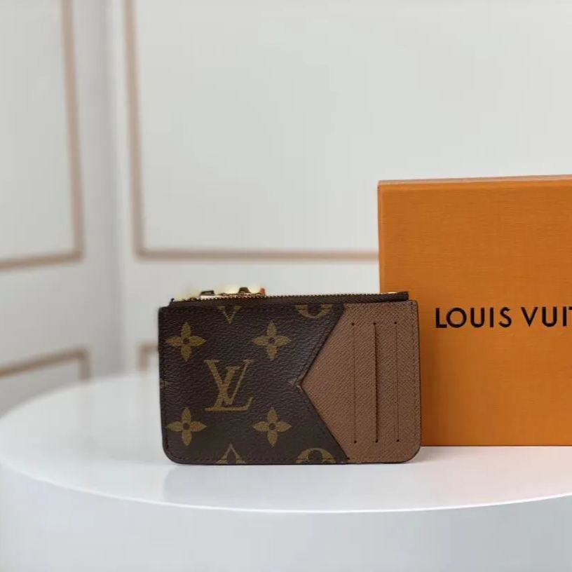LOUIS VUITTON（ルイヴィトン）カードケース ポルト カルトロミー