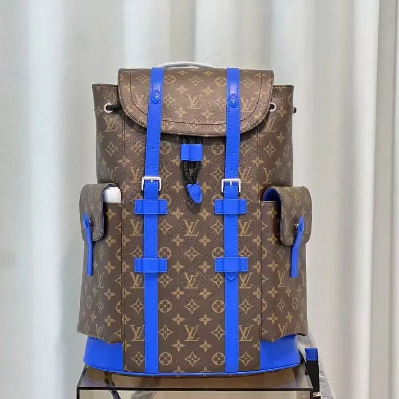 LOUIS VUITTON（ルイヴィトン）クリストファー MM