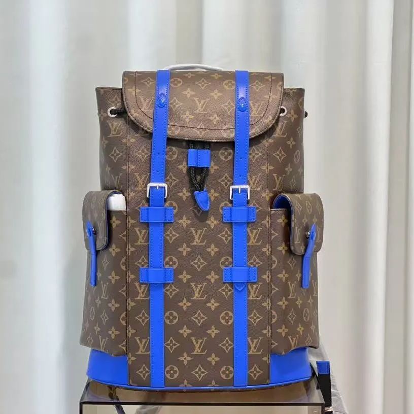 LOUIS VUITTON（ルイヴィトン）クリストファー MM