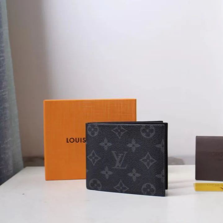 LOUIS VUITTON（ルイヴィトン）ポルトフォイユミュルティプル--プリント柄