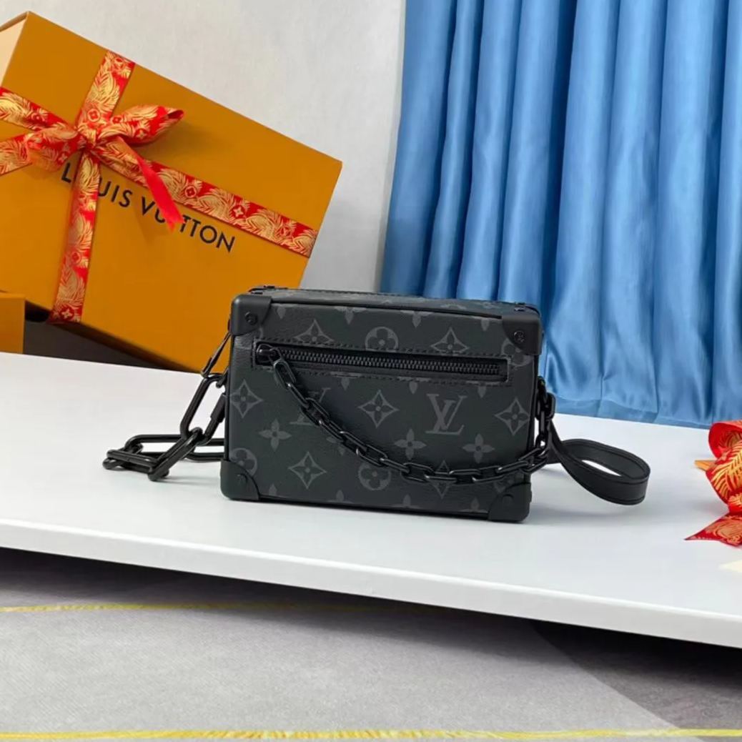 LOUIS VUITTON（ルイヴィトン）ミニソフトトランク-チェーン