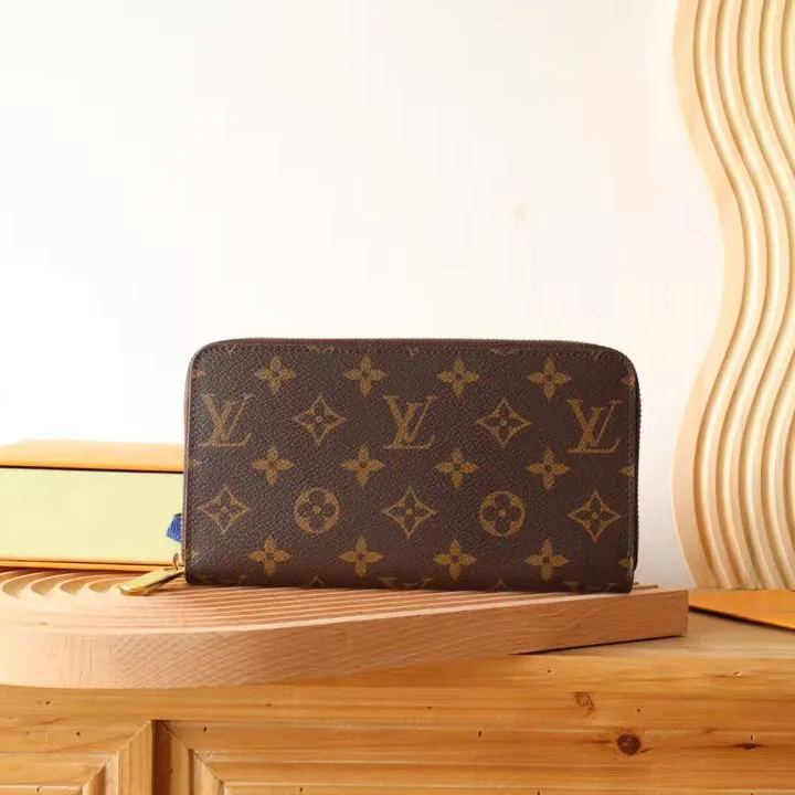 LOUIS VUITTON（ルイヴィトン）ジッピーウォレット