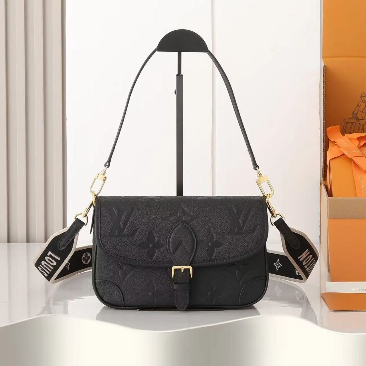 Louis Vuitton（ルイヴィトン）ナノディアヌ