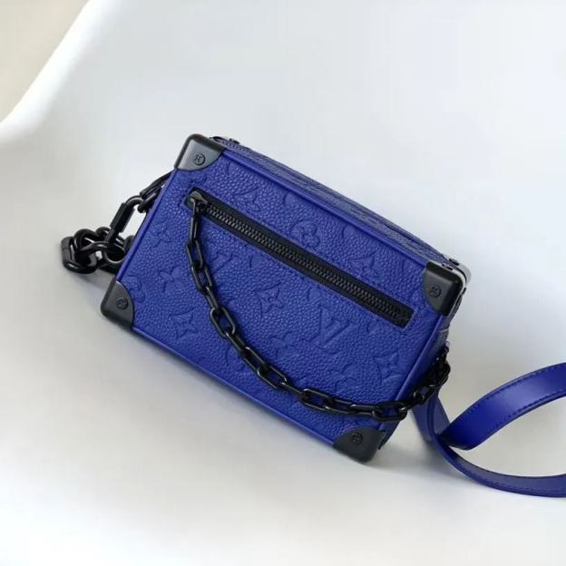 LOUIS VUITTON（ルイヴィトン）ミニソフトトランク
