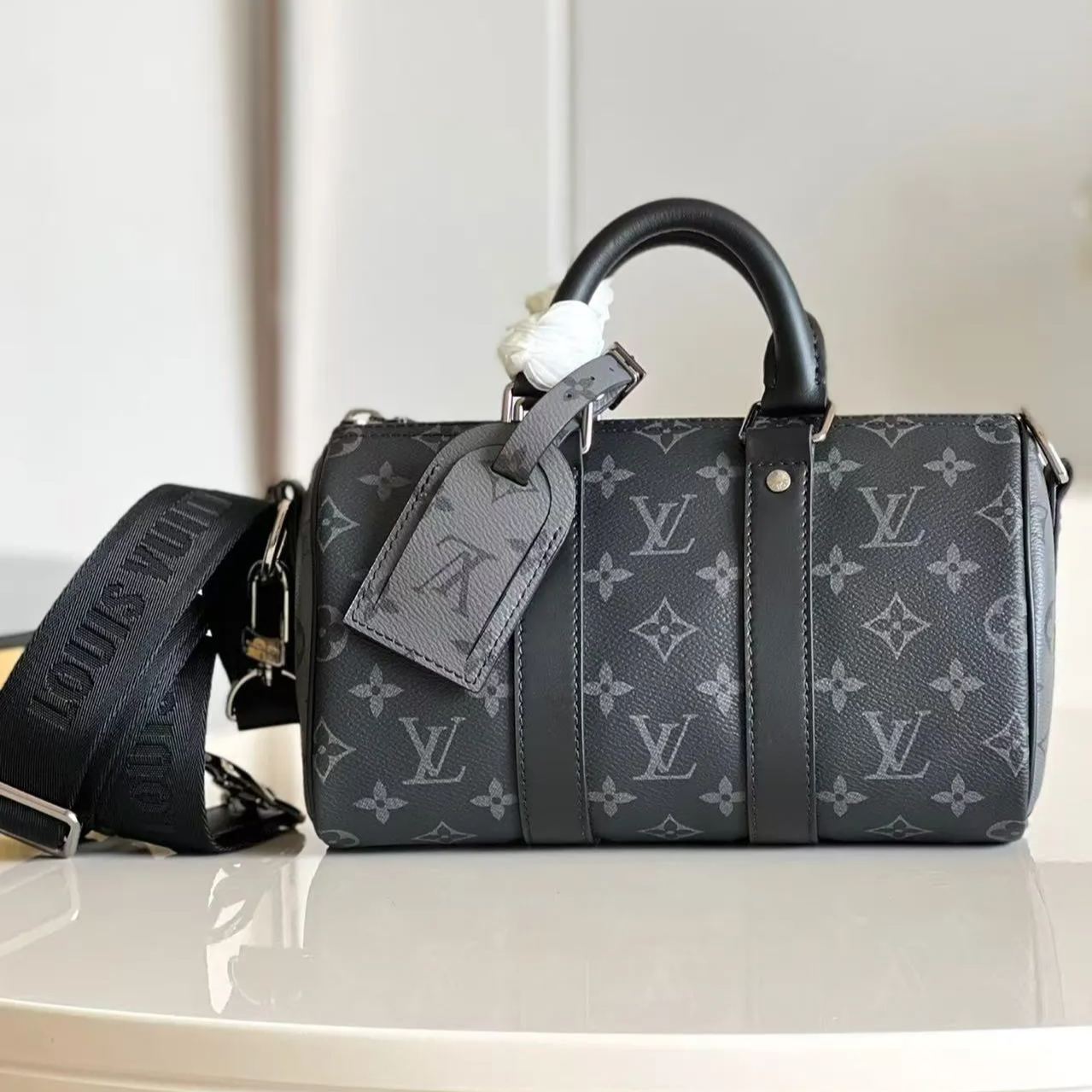 LOUIS VUITTON（ルイヴィトン）キーポルバンドリエール 25