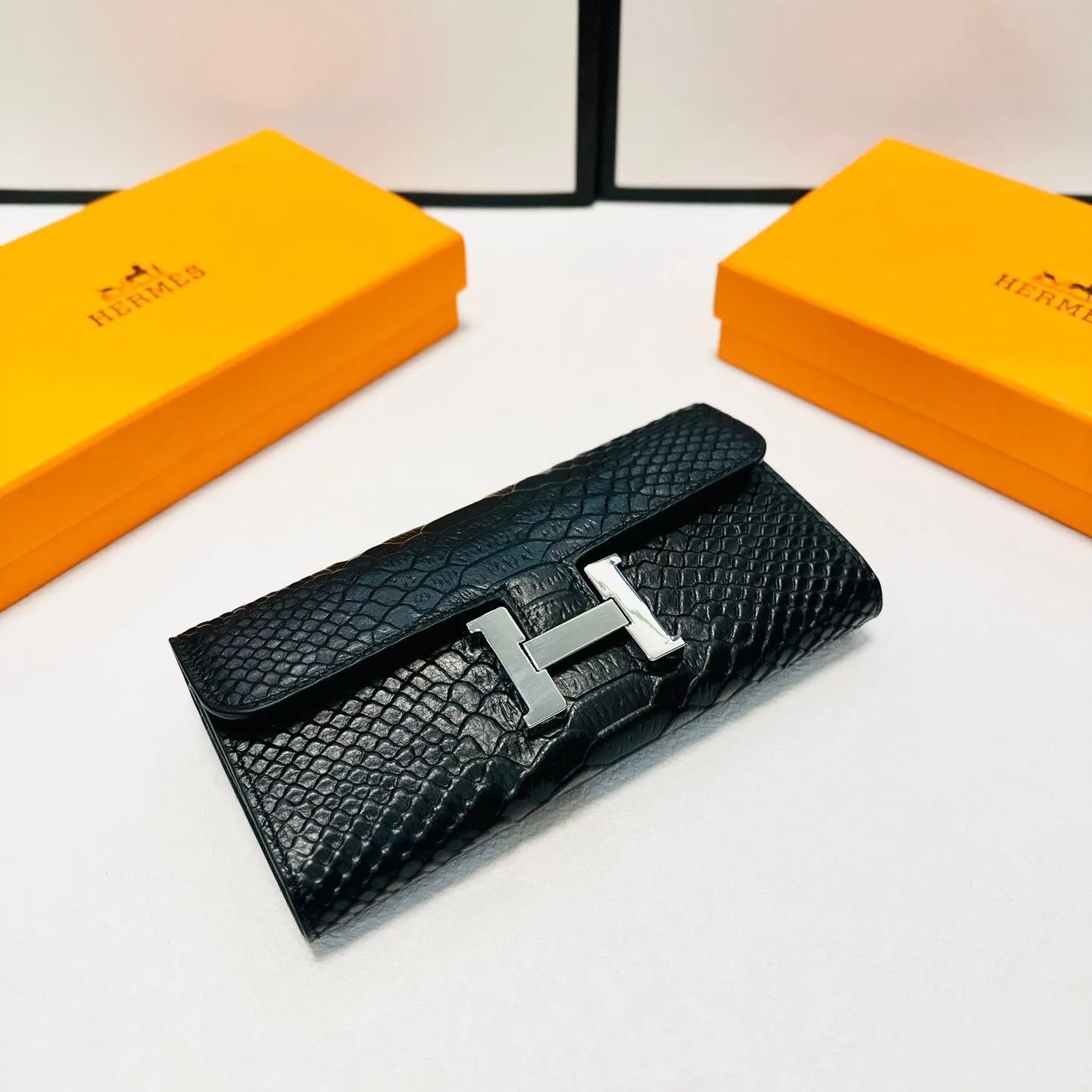 Hermes(エルメス) クラッチバッグ 財布 19x10cm 2カラー