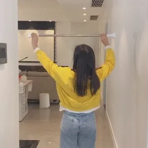 Non-slip rubber end caps protect walls during installation