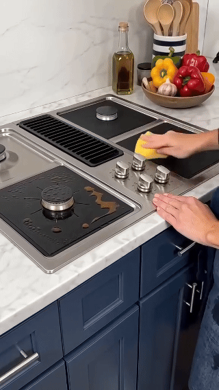 Reusable gas stovetop burner liner demonstration