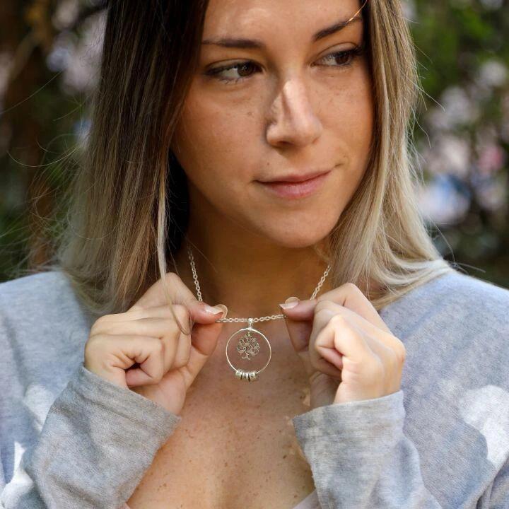 Best Gift Personalized Family Tree with Name Charms Necklace