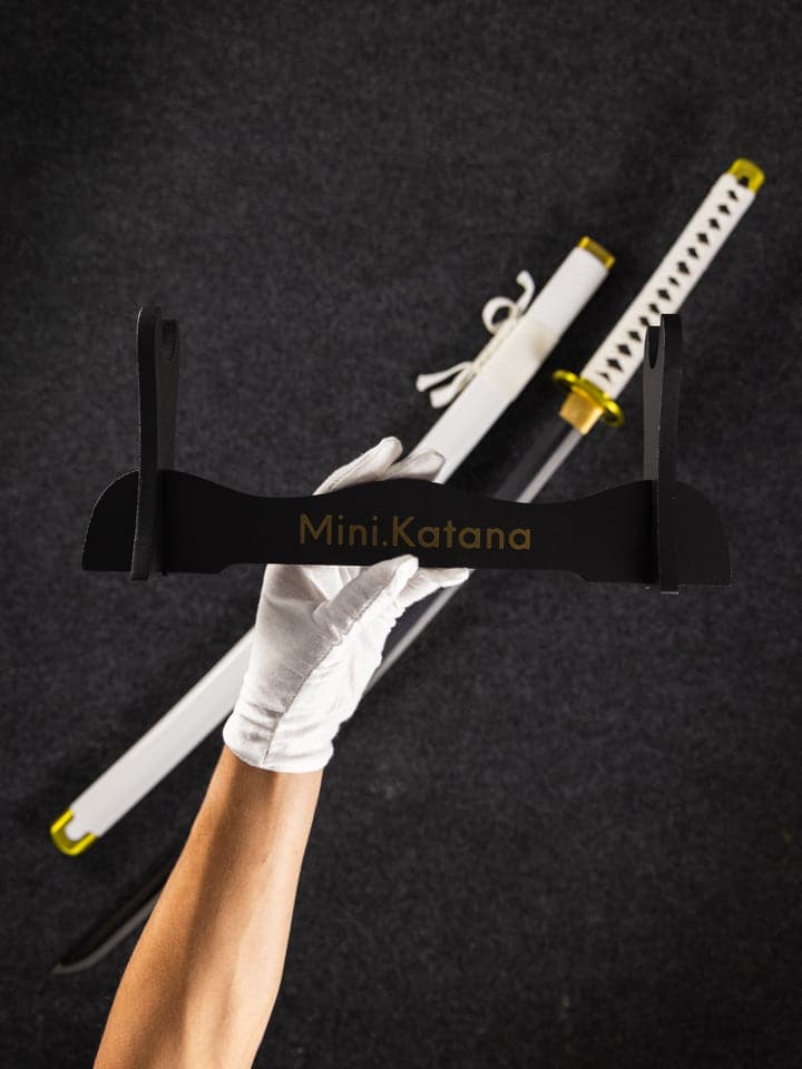 Battle-Ready Zoro's Wado Ichimonji Katana (SHARP)