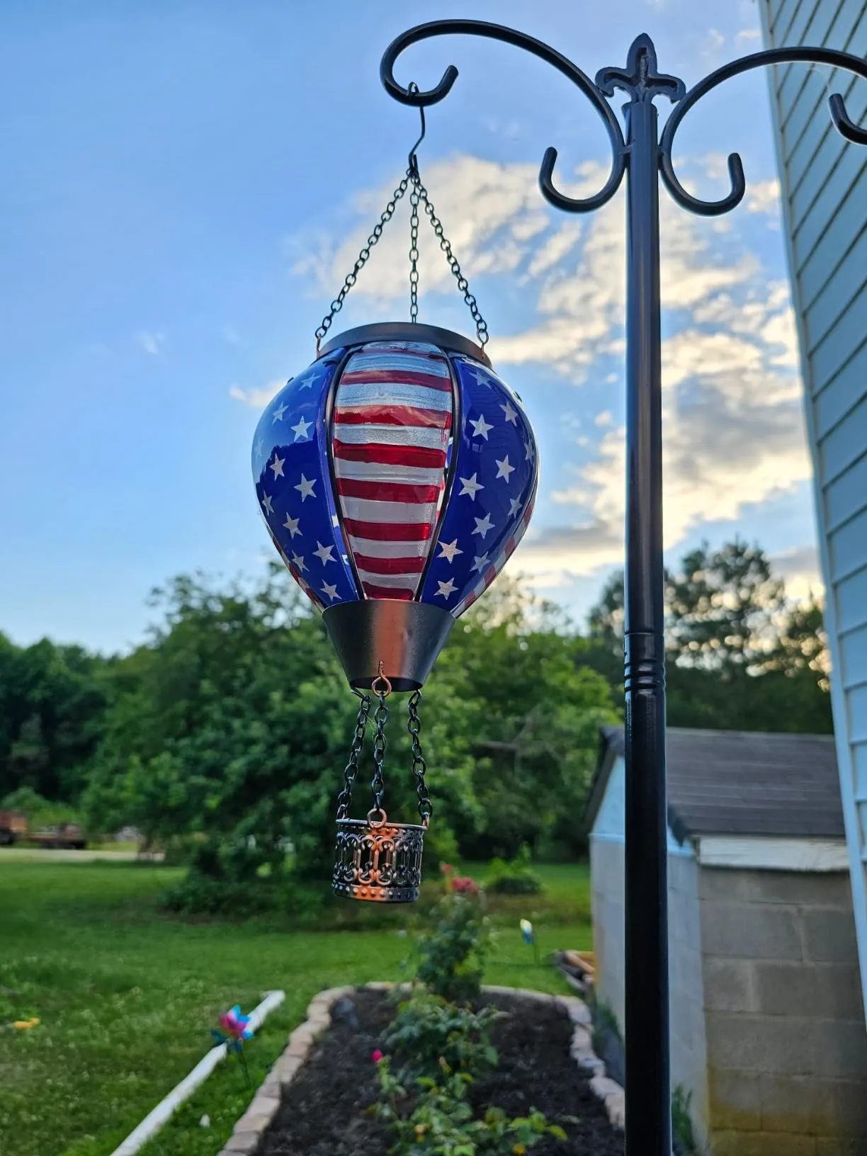 Bright and fun patriotic lantern review