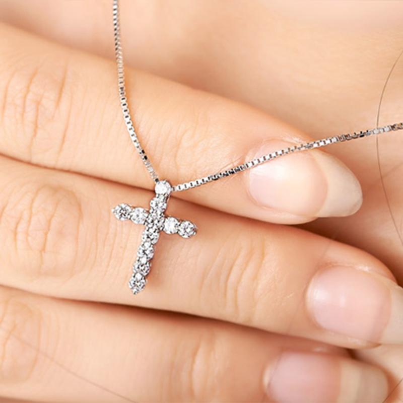 2026 Cross necklace