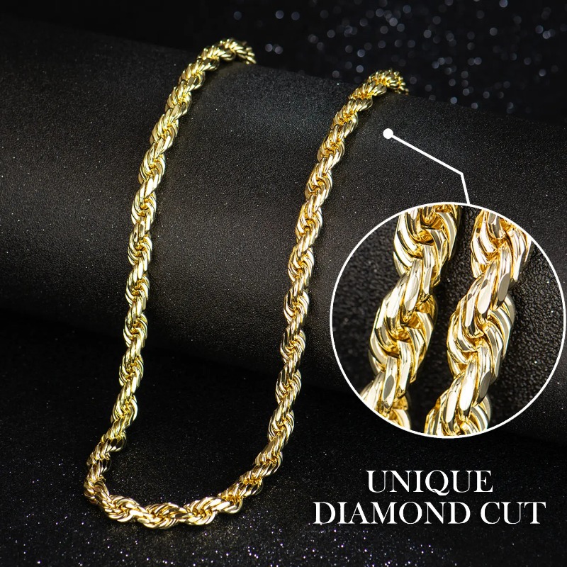 Diamond-cut rope chain close-up light reflection