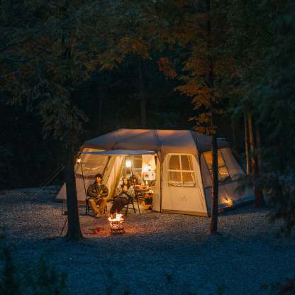 Village 17 8-Person Instant Tent