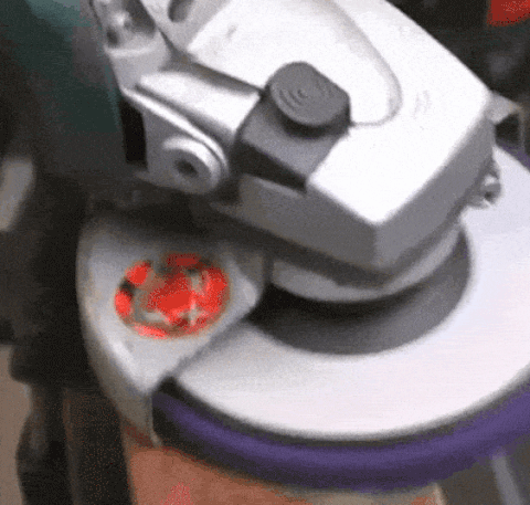 Diamond polishing disc removing rust and paint