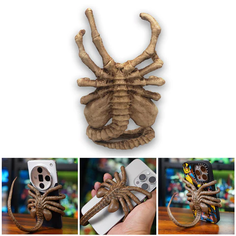 Horrible Facehugger Phone Holder