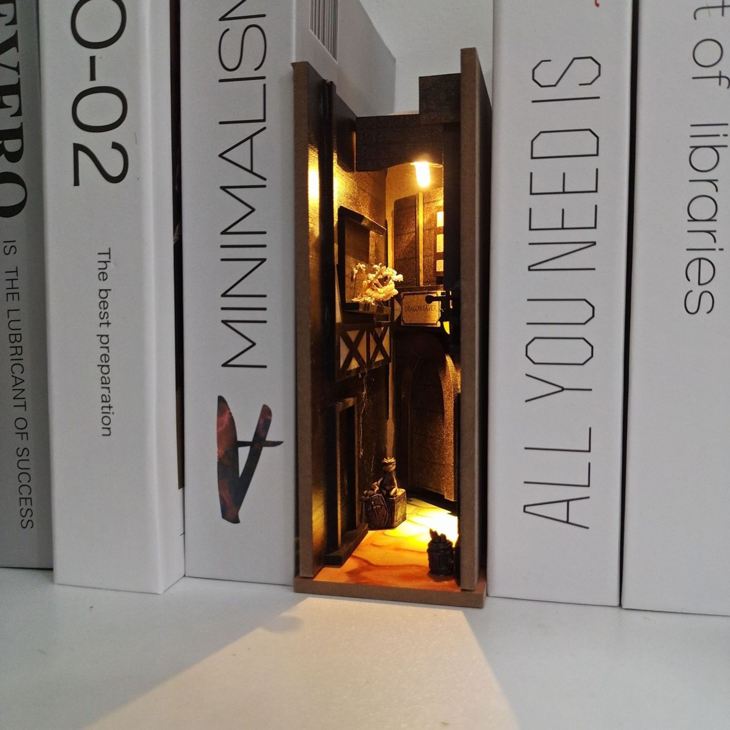 Medieval AlleyWorld Bookshelf Insert Box