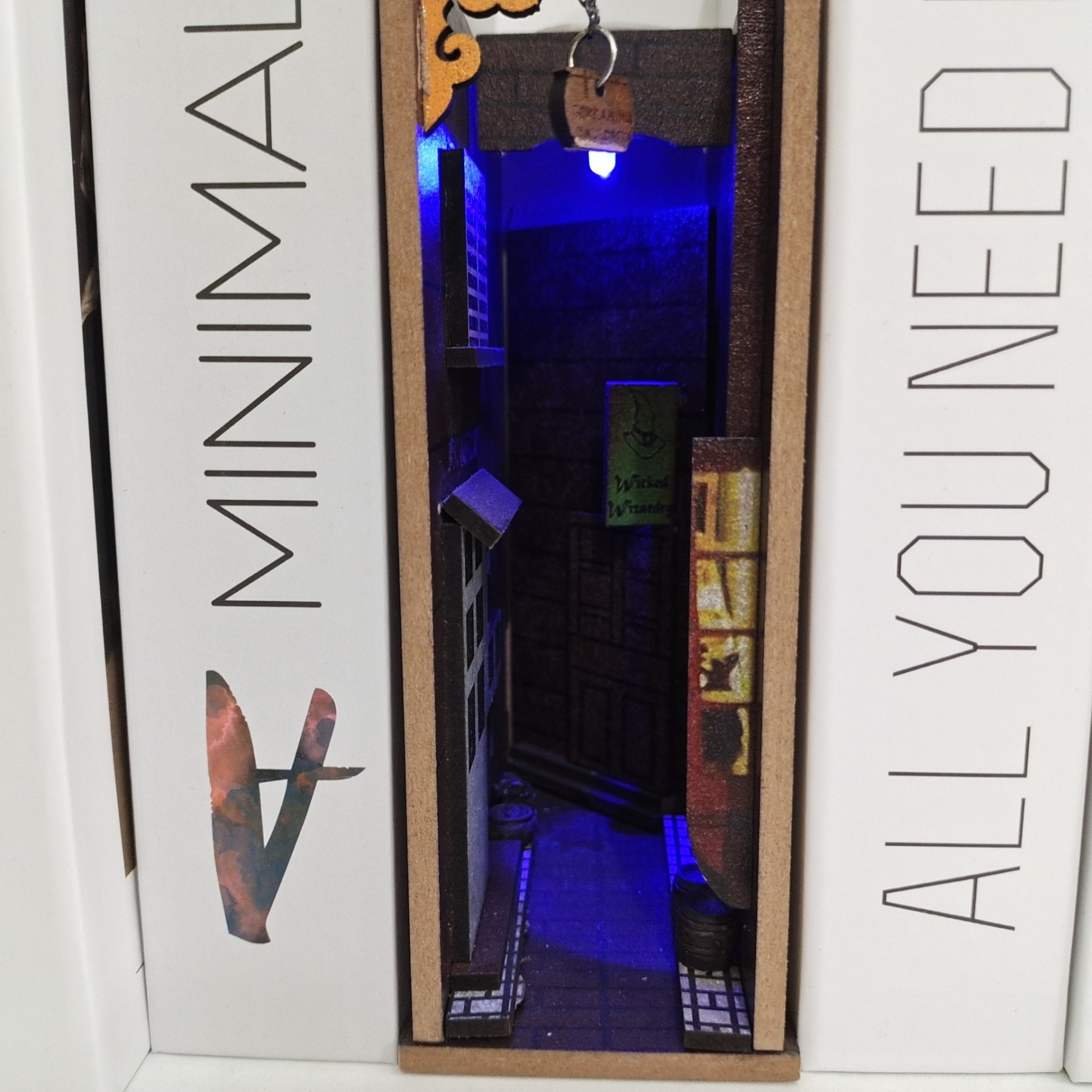 Medieval AlleyWorld Bookshelf Insert Box