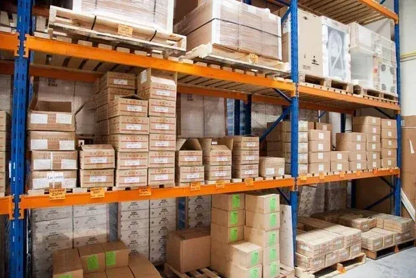 Global warehouse logistics center