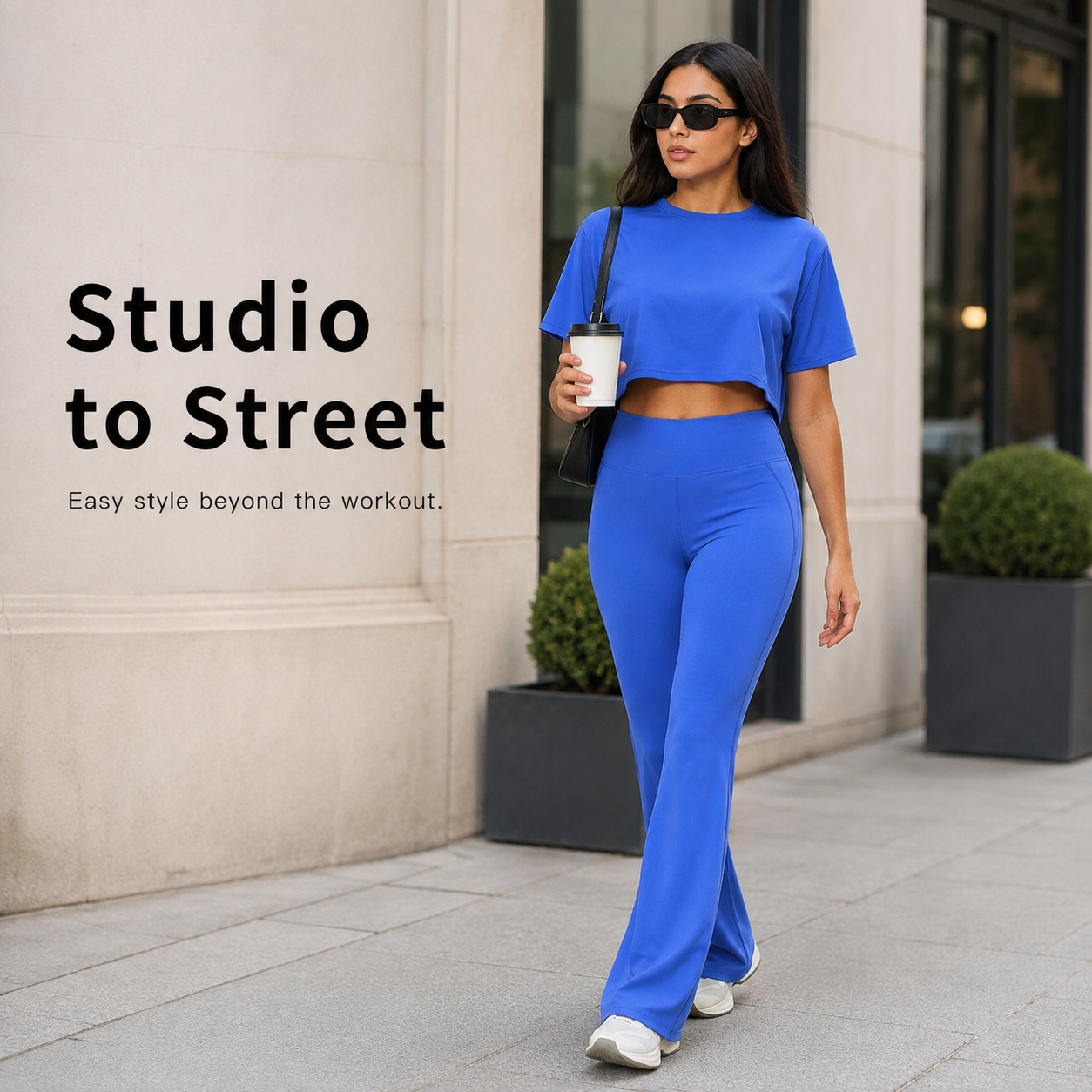 Cropped short sleeve top and round neck detail