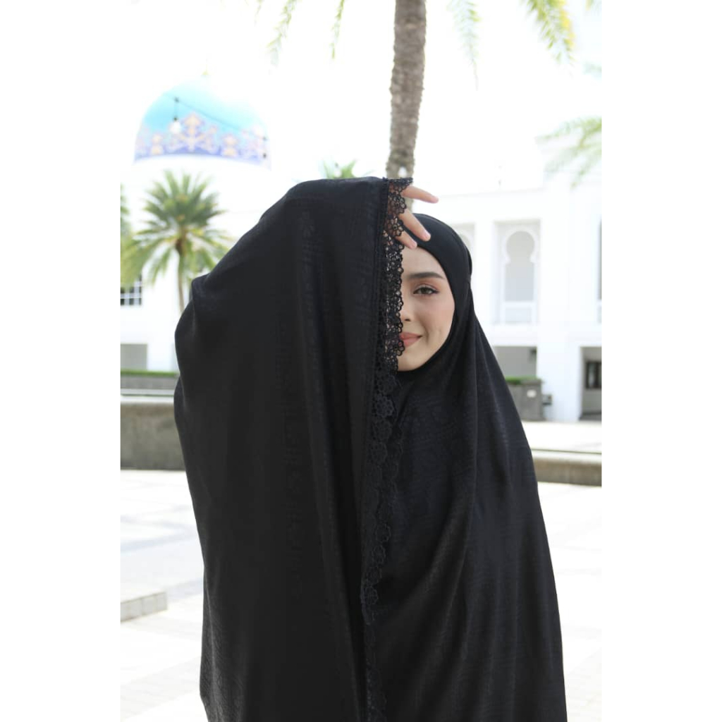 Telekung Radwa