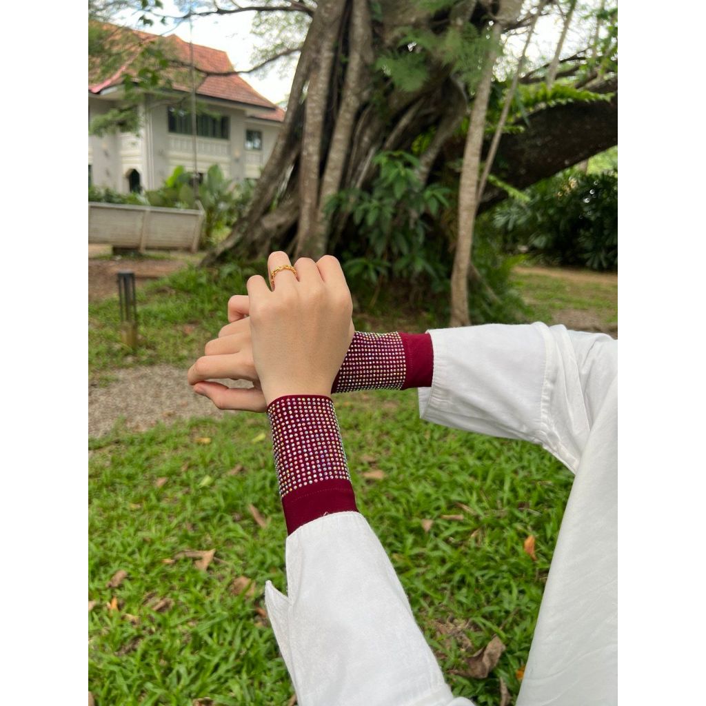 Handsocks Cikgu Murni Berbatu Mewah Cantik Bergaya Lembut Muslimah Lycra Tak Melorot Plussize Nurbella