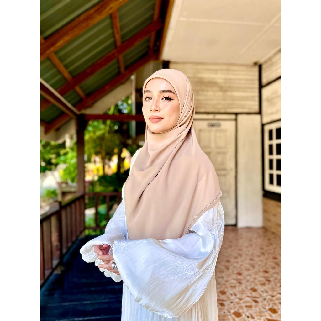 Tudung Bawal Cantik Terletak Kemas Heavy Chiffon Sakura Berbatu Premium Bidang 48 Nurbella Aurora