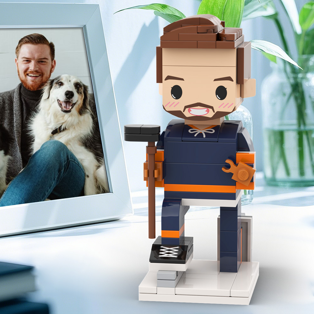 Gepersonaliseerde Bakstenen Hoofdfiguur Van Een Hockeyspeler Die Op De Grond Knielt Ter Ere Van Zijn Werk Als Cadeau - minebricknl