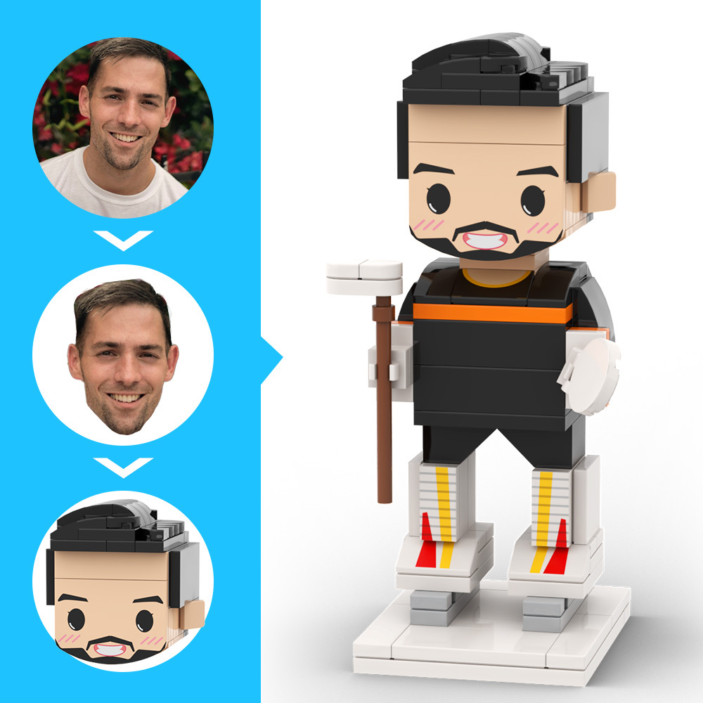 Gepersonaliseerde Bakstenen Hoofdfiguur Van Een Hockeyspeler Die Op De Grond Knielt Ter Ere Van Zijn Werk Als Cadeau - minebricknl